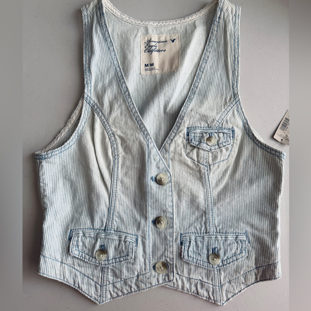 💙🤍👖AMERICAN EAGLE OUTFITTERS Striped Denim Vest NWT